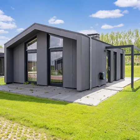Holiday home In In Surrounding Oud Ade
